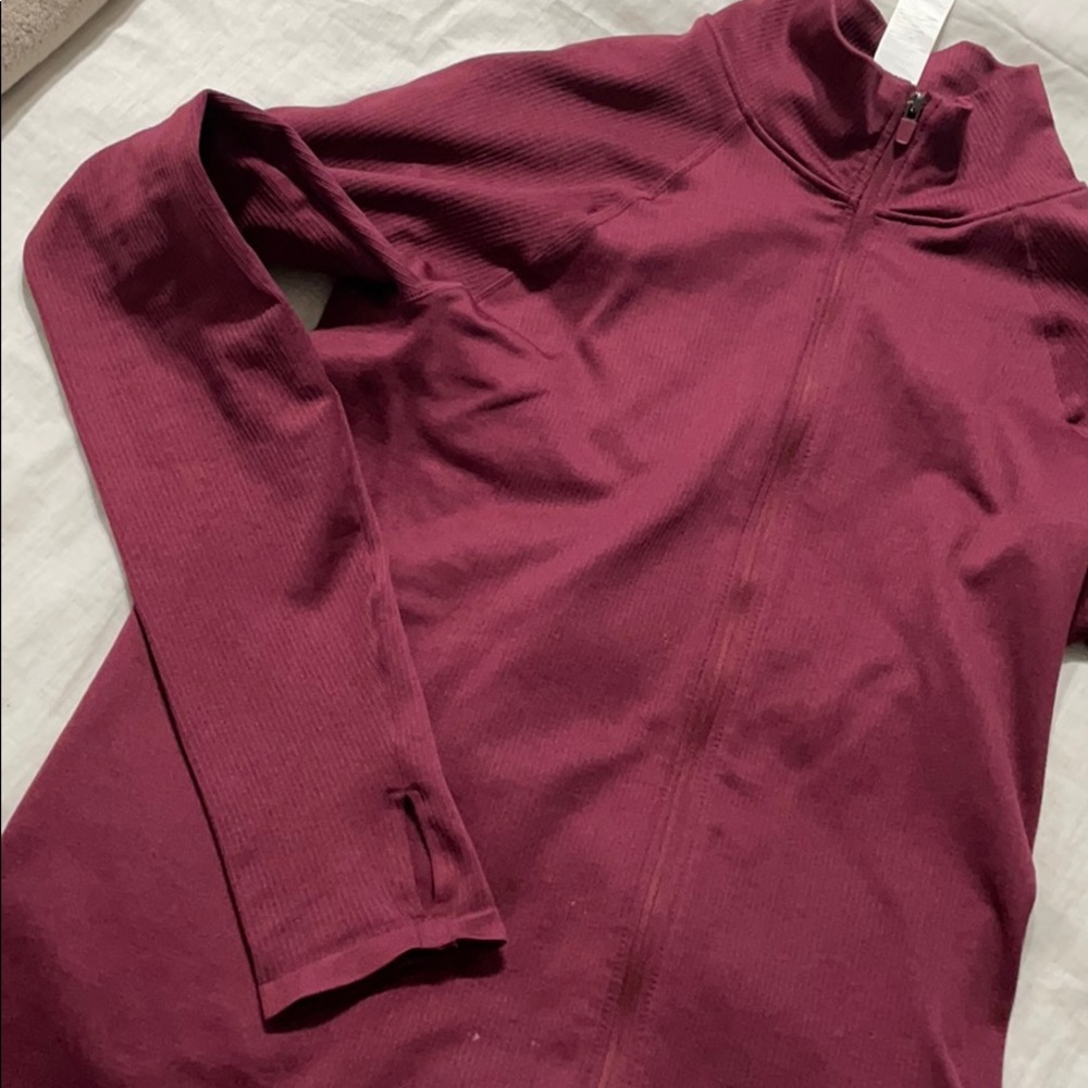 Fabletics zip up - Picture 3 of 4